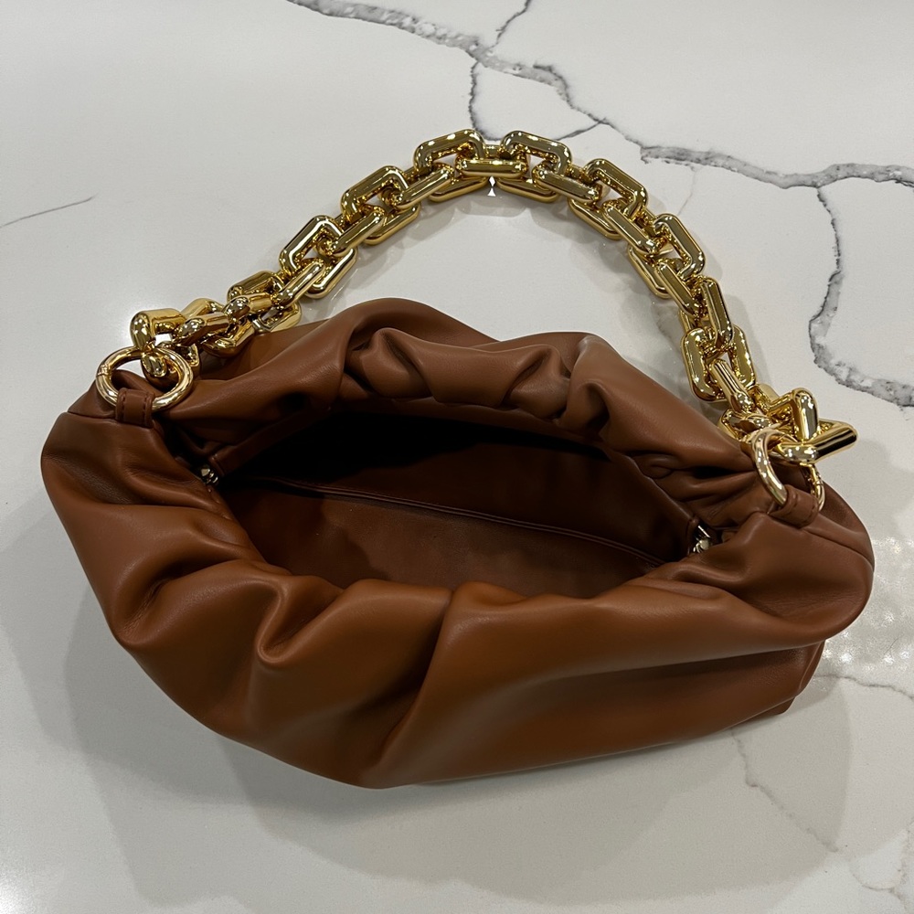 Dumpling bag with gold chain
